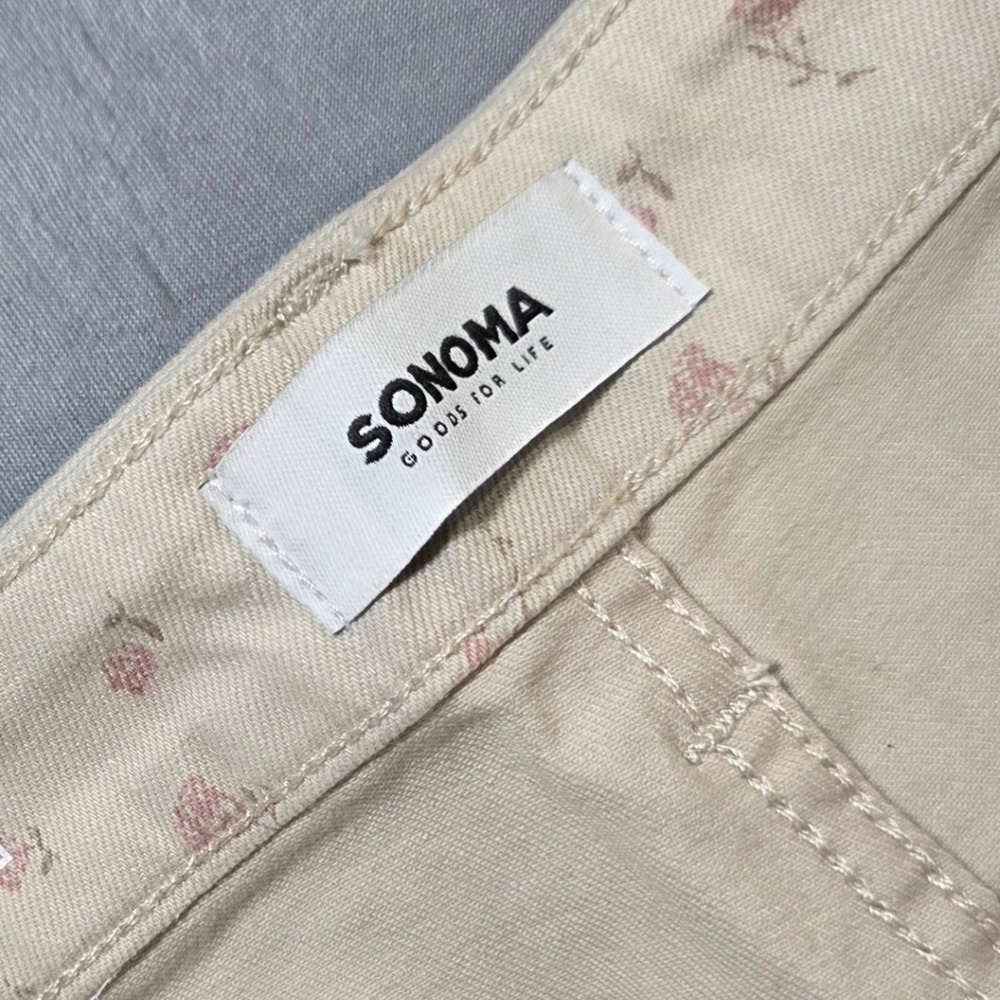 Sonoma Goods for Life Womens‎ Size 10 Floral Jean Shorts Beige Pink Rose Print - Picture 9 of 11